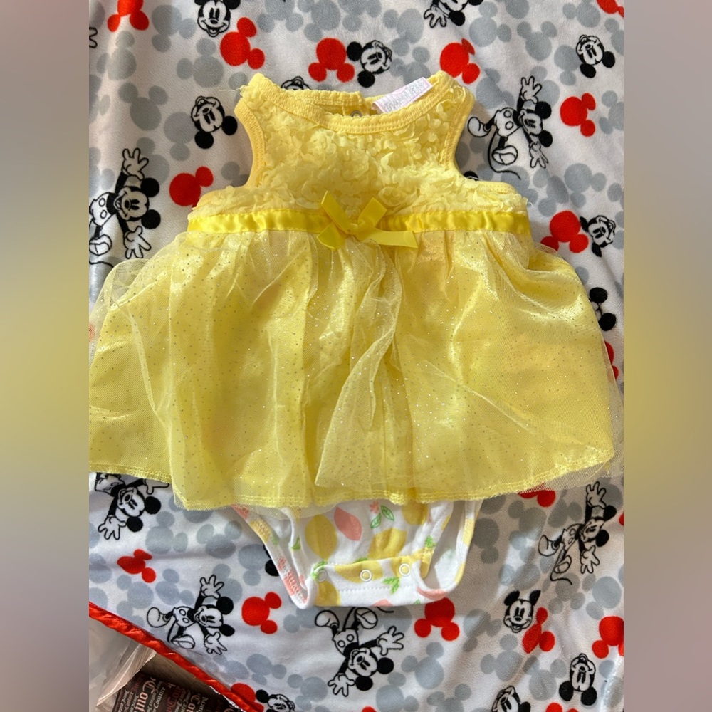 Cute yellow dress with yellow and pink lemon bottom prints